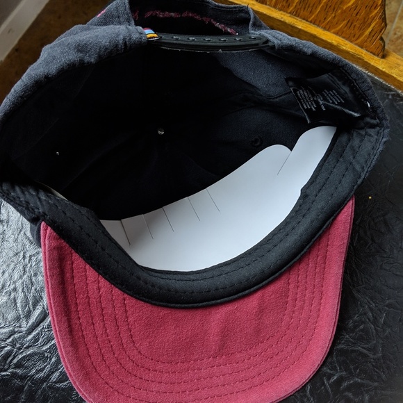 Rusty Drip Snapback Hat NWT - Picture 5 of 7